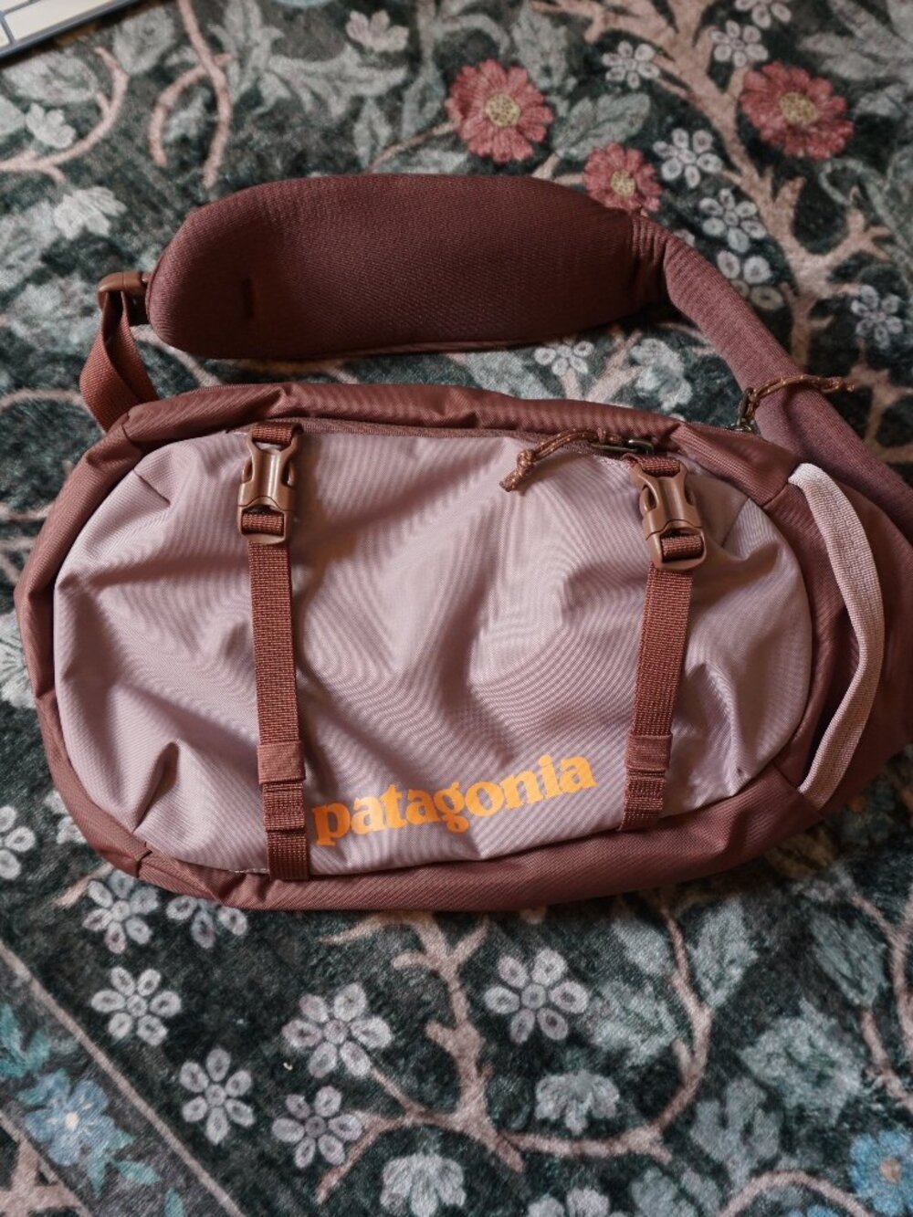 Patagonia Atom Sling